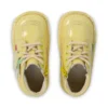 Botas Kick Hi Fruit de charol para bebé unisex, color amarillo
