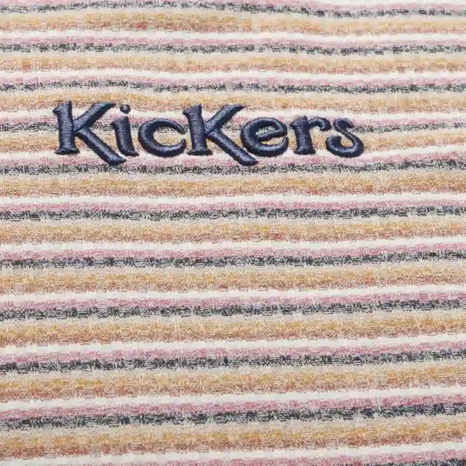 Camiseta ajustada clásica Kickers para mujer, multicolor