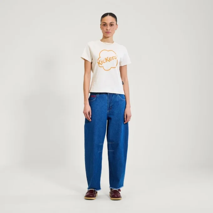 Camiseta clásica ajustada Kickers para mujer, color blanco