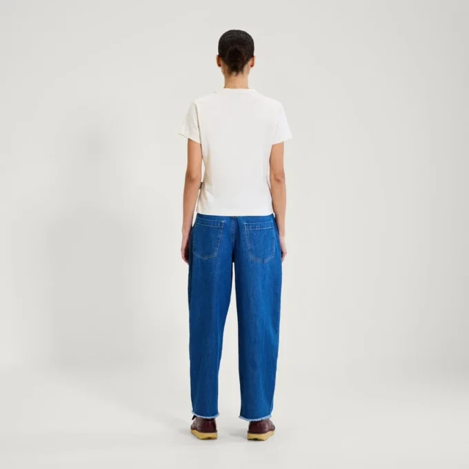 Camiseta clásica ajustada Kickers para mujer, color blanco
