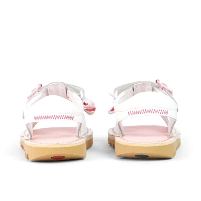 Kick Sandal para niñas pequeñas, de cuero blanco