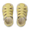 Kick Sandal unisex para bebé, Fruit, amarillo claro