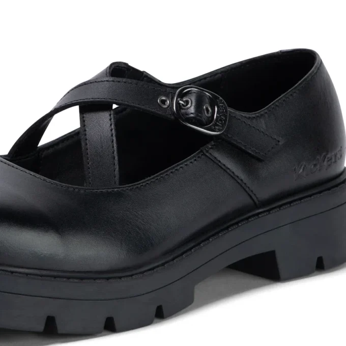 Mocasines Kori MJ Cross para mujer joven, de charol negro