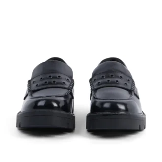 Mocasines Kori para mujer, con remaches, de cuero negro