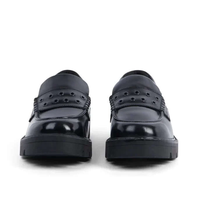 Mocasines Kori para mujer, con remaches, de cuero negro