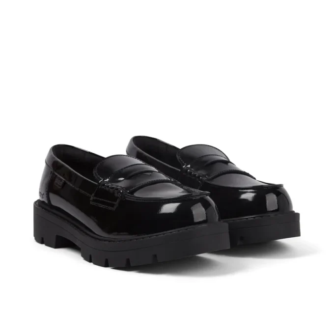 Mocasines Kori para mujer, de charol negro