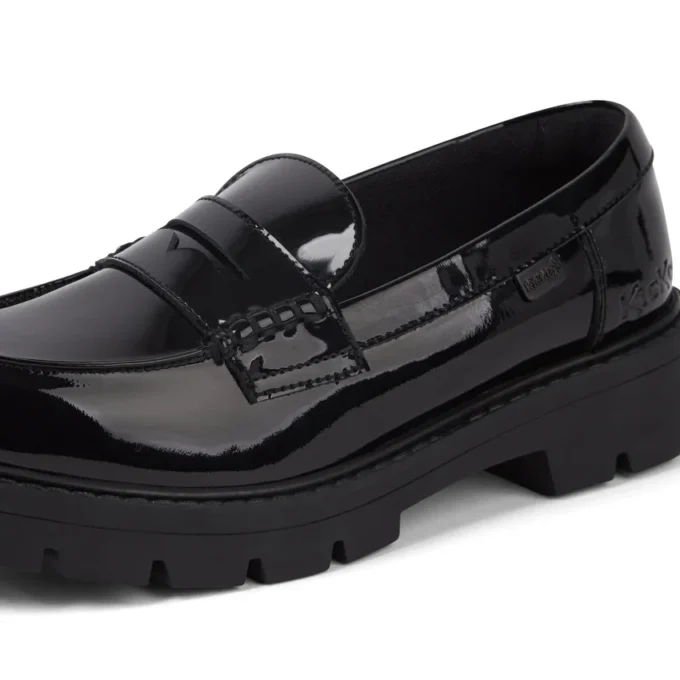 Mocasines Kori para mujer, de charol negro