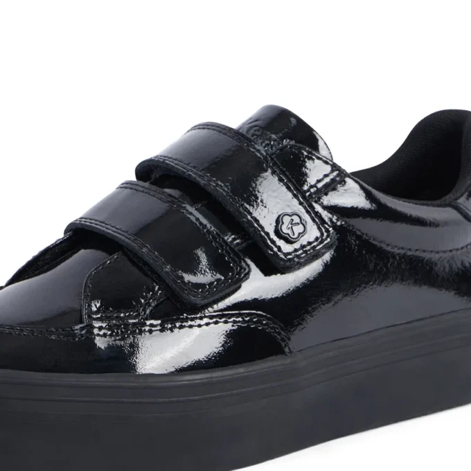 Niñas junior Tovni Stack Lo Vel de charol negro