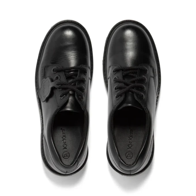 Zapatos de mujer Kori con cordones, piel de alto brillo, negros