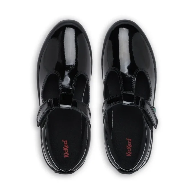 Zapatos Kariko T Bar de charol para niñas, color negro