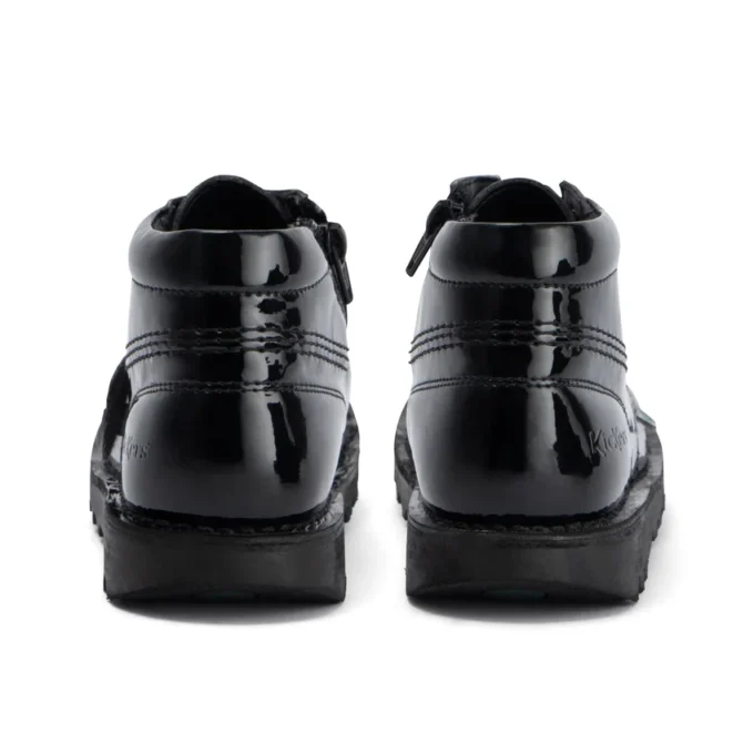 Zapatos Kick Hi Zip de piel sintética y charol para niñas, en color negro
