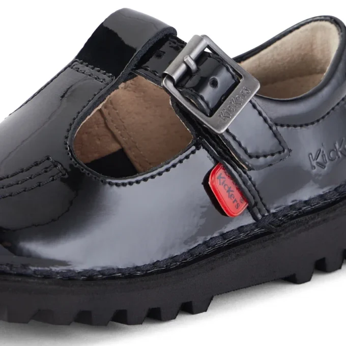 Zapatos Kick T-Bar para niñas pequeñas en charol negro